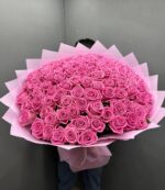 Букет из 101 розовой розы