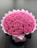 Букет из 101 розовой розы