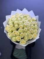 Букет из 51 белых роз
